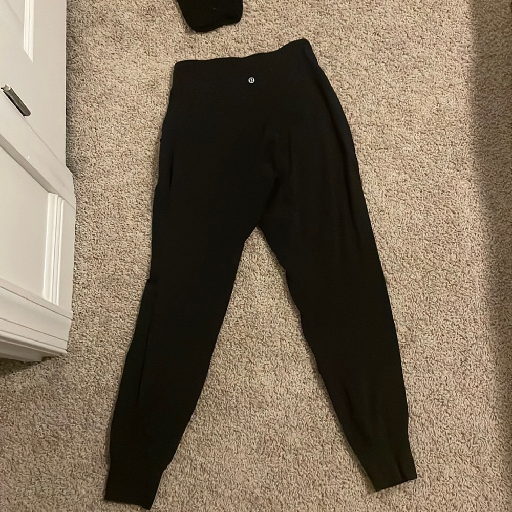 Lululemon black joggers